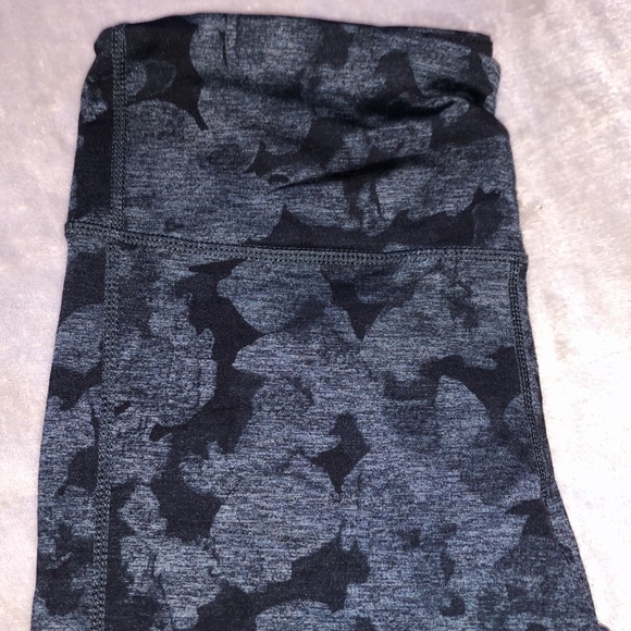 High rise leggings - Picture 2 of 2